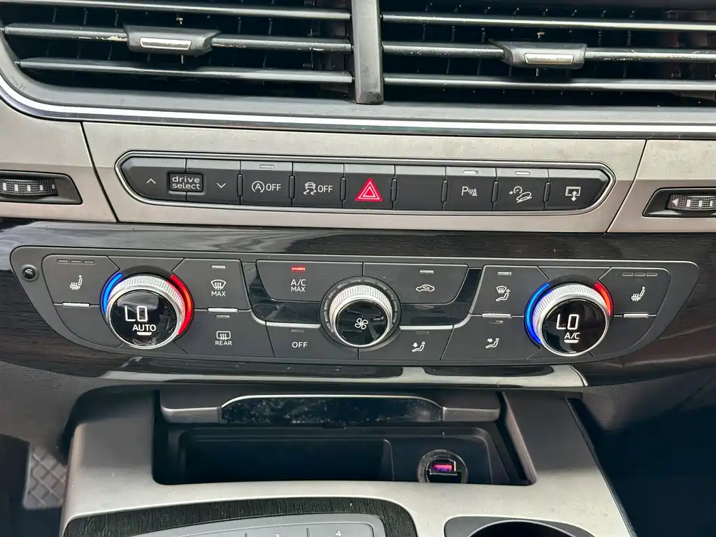 Audi Q7 — миниатюра 33