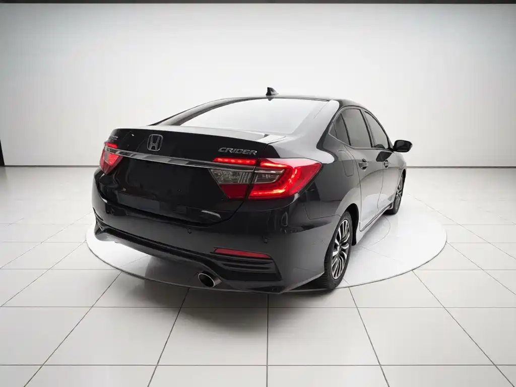 Honda Crider 2013 1.8L AT Luxury