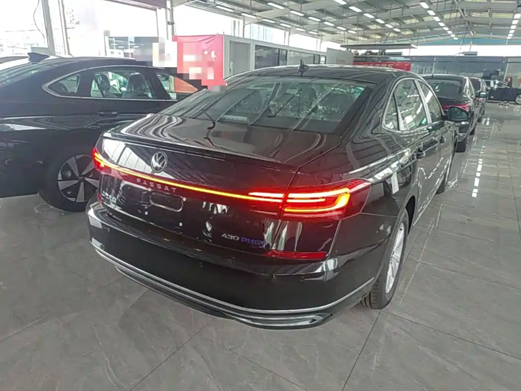 Volkswagen Passat 2025 430PHEV