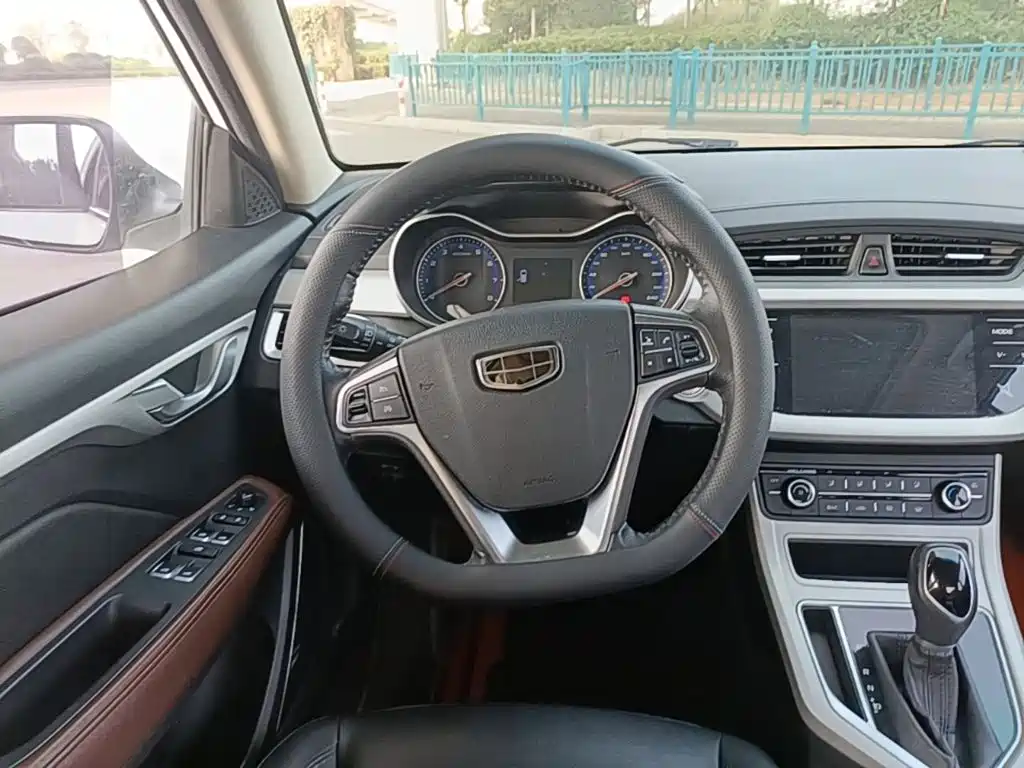 Geely Vision — миниатюра 11