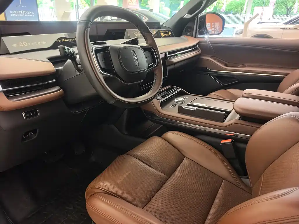 Lincoln Navigator — миниатюра 8