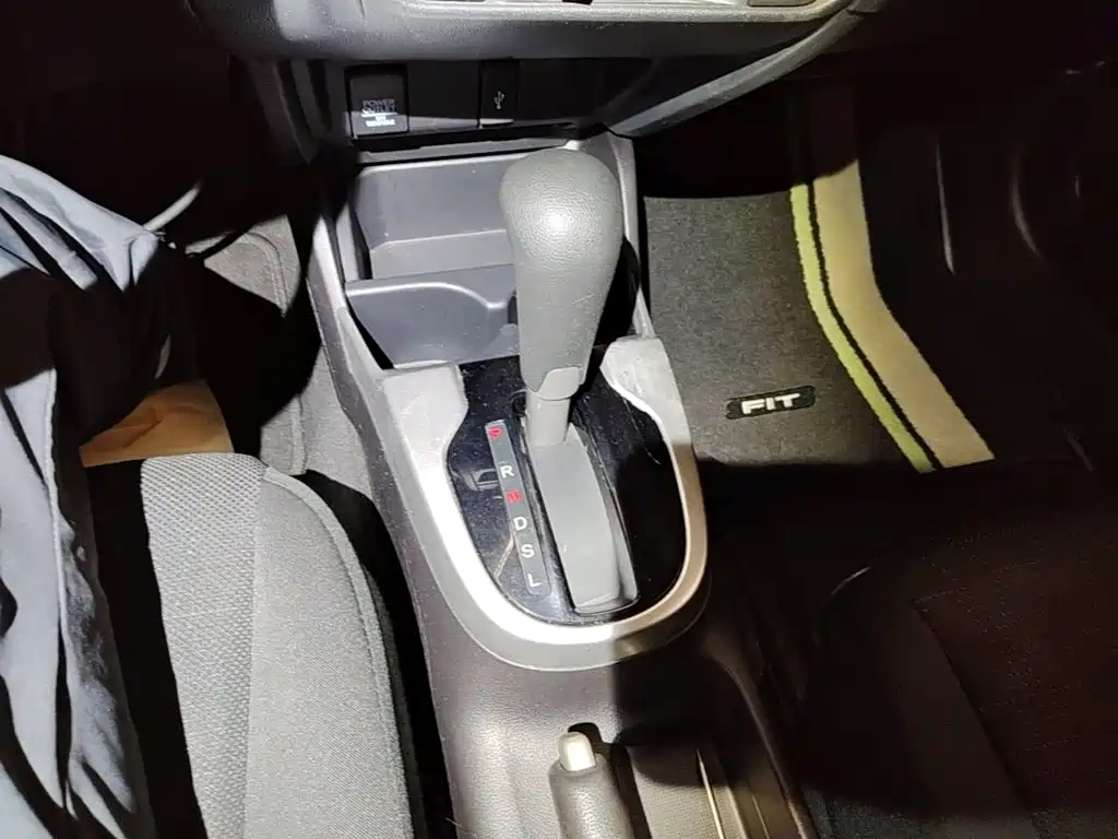 Honda Fit — миниатюра 14