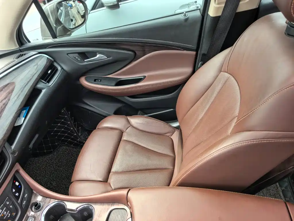 Buick Envision Plus — миниатюра 11