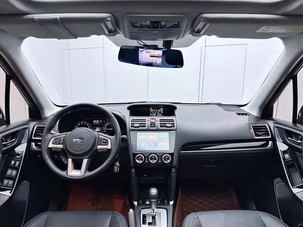 Subaru Forester 2018 2.0i Luxury
