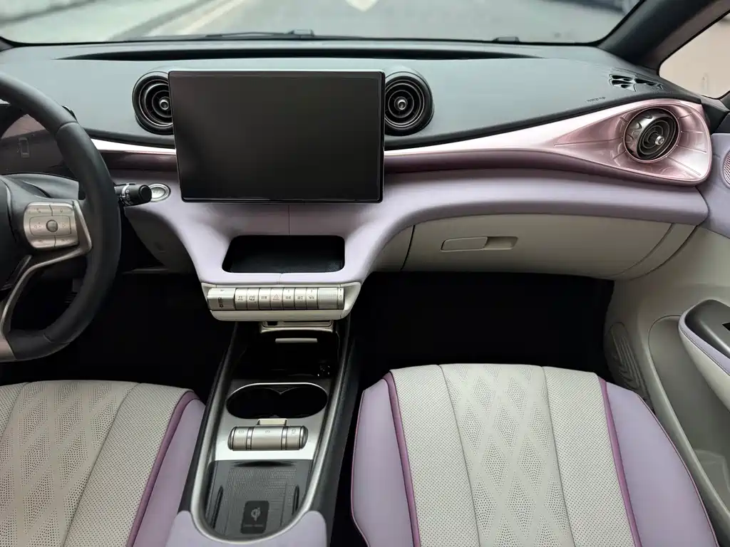 BYD Dolphin — миниатюра 8