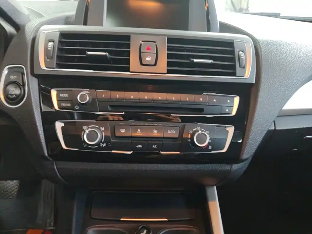 BMW 2 Series (Import) — миниатюра 13