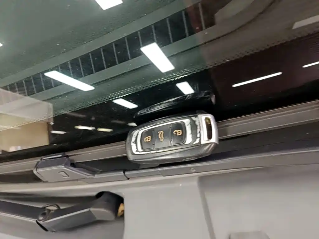 Geely Vision X6 — миниатюра 9