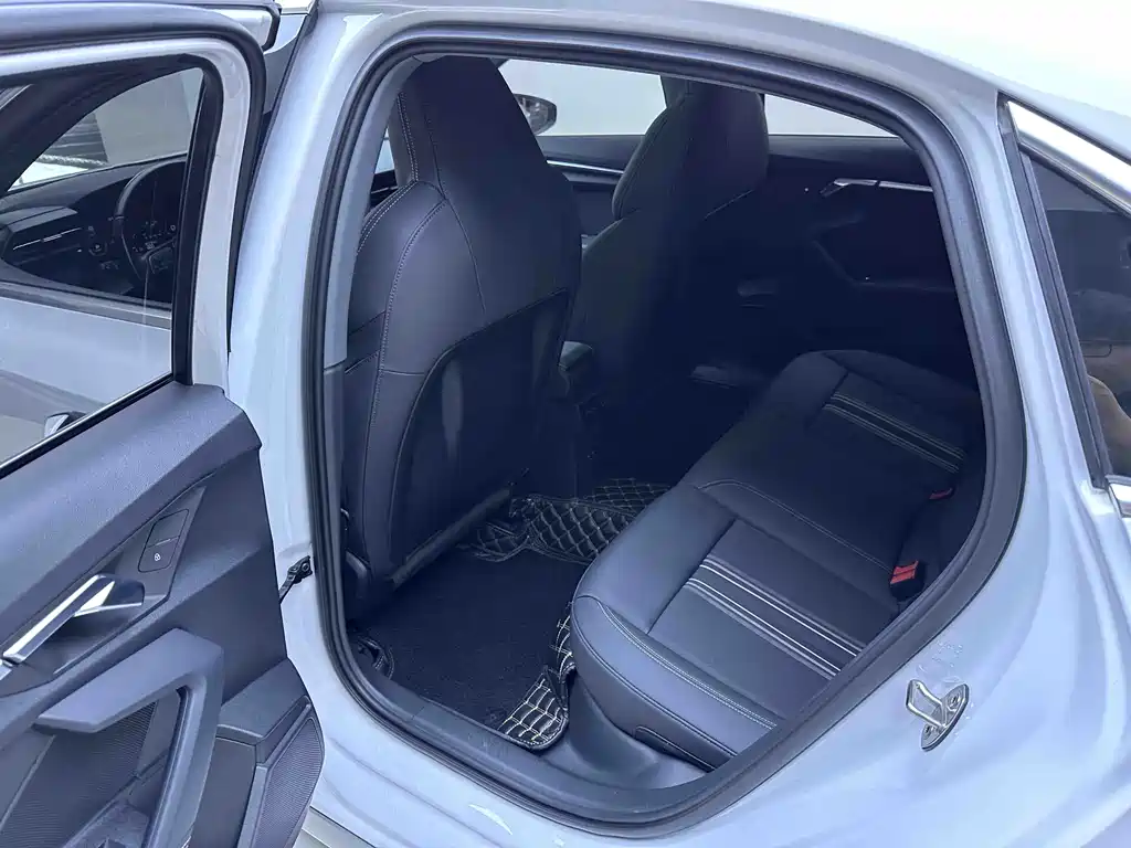 Audi A3 — миниатюра 10