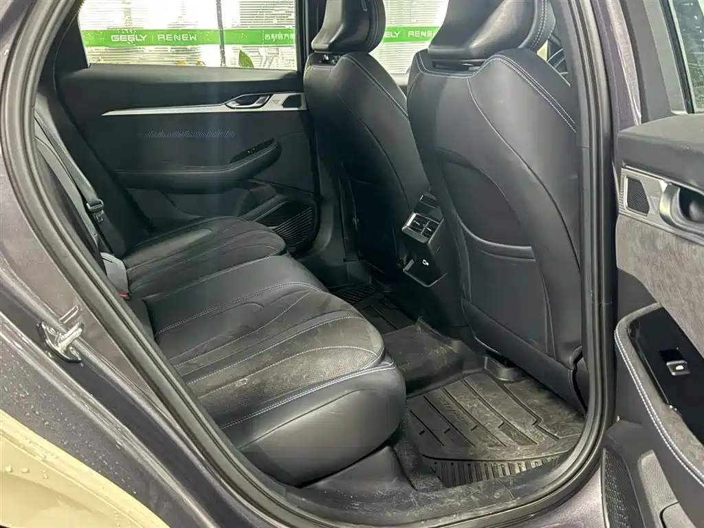 Geely Preface 2025 2.0TD