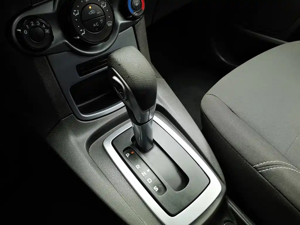 Ford Fiesta — миниатюра 13