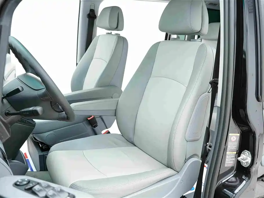 Mercedes-Benz Viano — миниатюра 5