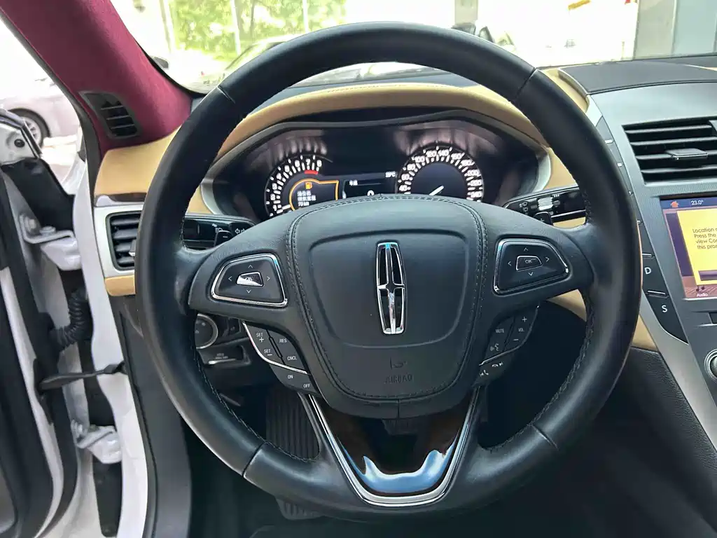 Lincoln MKZ — миниатюра 11