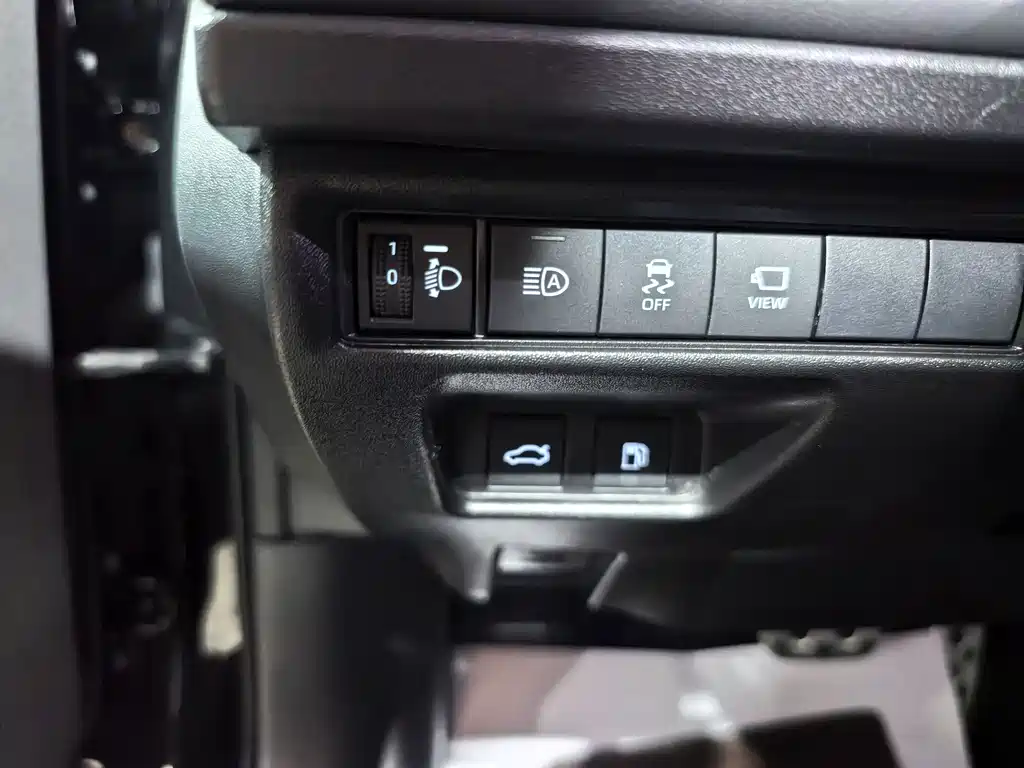 Toyota Camry — миниатюра 9