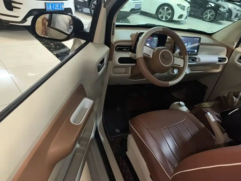 Wuling MINIEV — миниатюра 16