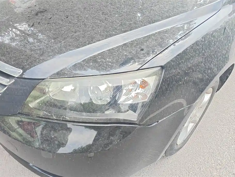 Geely Emgrand 2013 1.5L MT