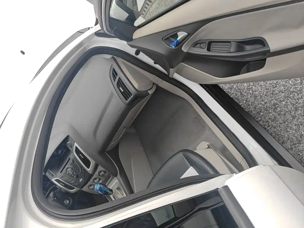 Ford Focus — миниатюра 9