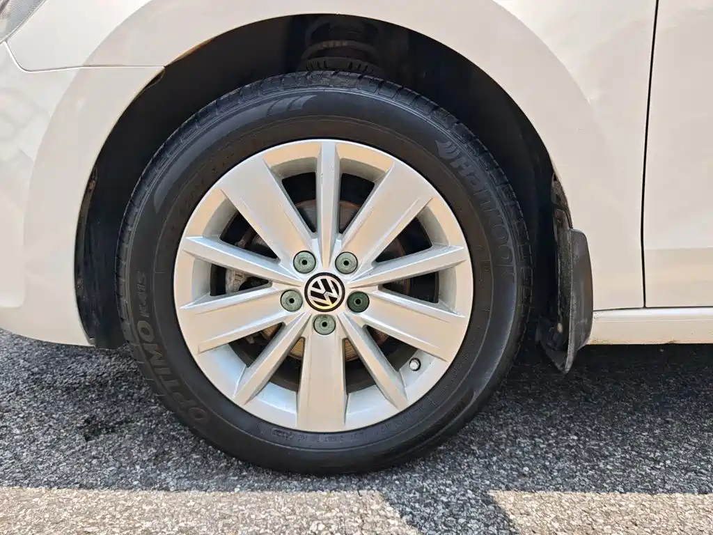 Volkswagen Jetta — миниатюра 26