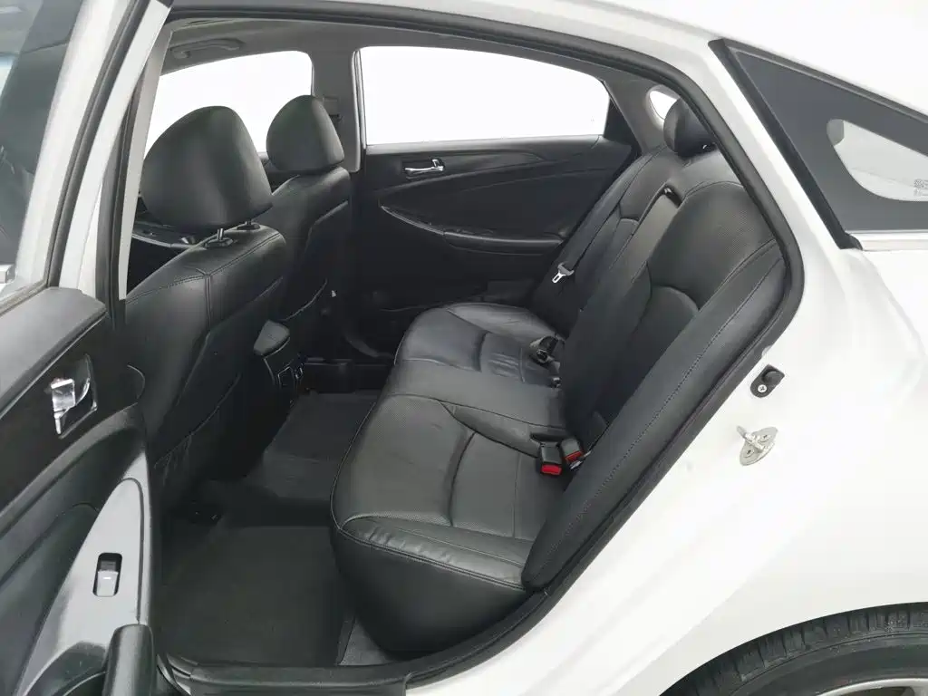 Hyundai Sonata — миниатюра 15