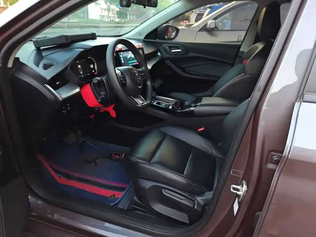 MG MG5 — миниатюра 15