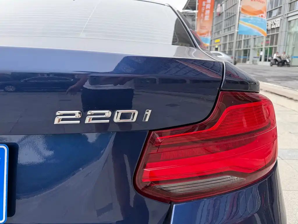 BMW 2 Series (Import) — миниатюра 9