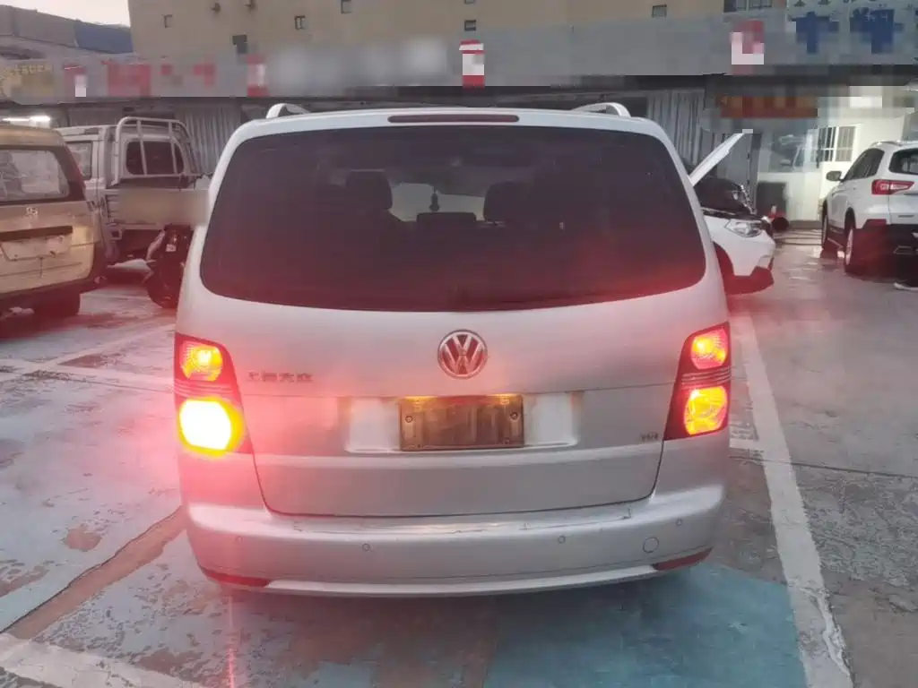Volkswagen Touran — миниатюра 6