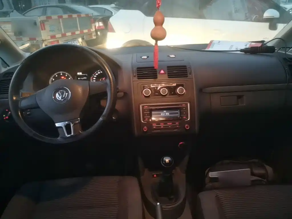 Volkswagen Touran — миниатюра 10