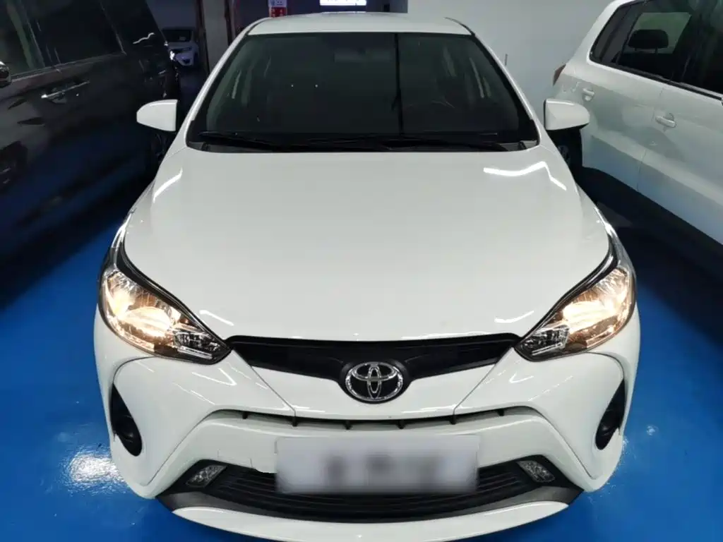 Toyota Yaris L — миниатюра 3