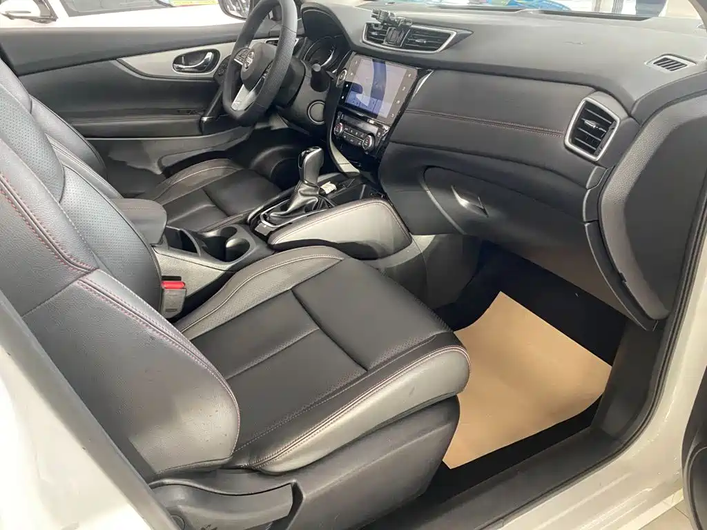 Nissan Qashqai — миниатюра 10