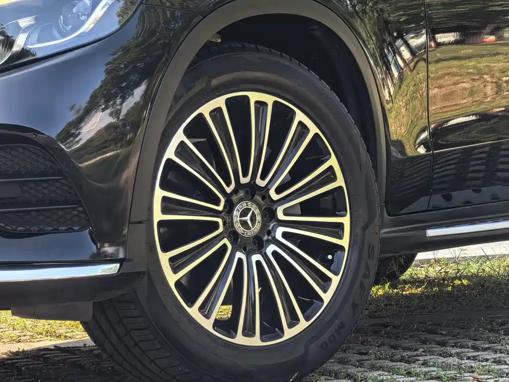 Mercedes-Benz GLC — миниатюра 16
