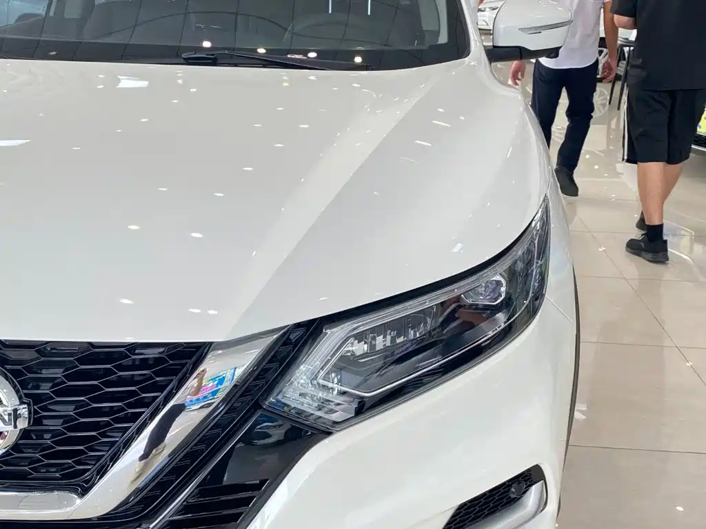 Nissan Qashqai — миниатюра 14