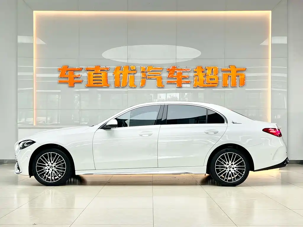 Mercedes-Benz C-Class — миниатюра 4