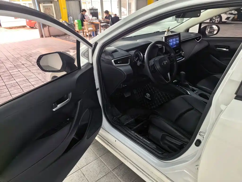 Toyota Corolla — миниатюра 16