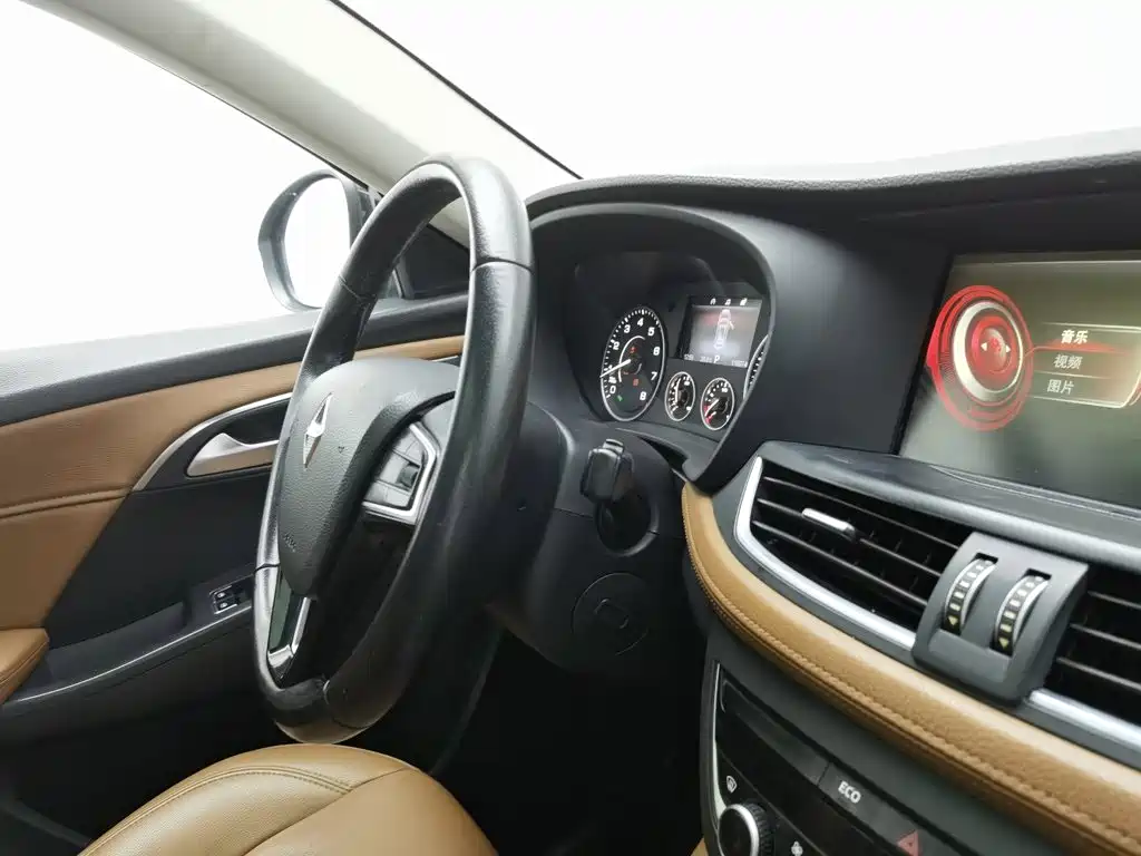 Borgward BX7 — миниатюра 22