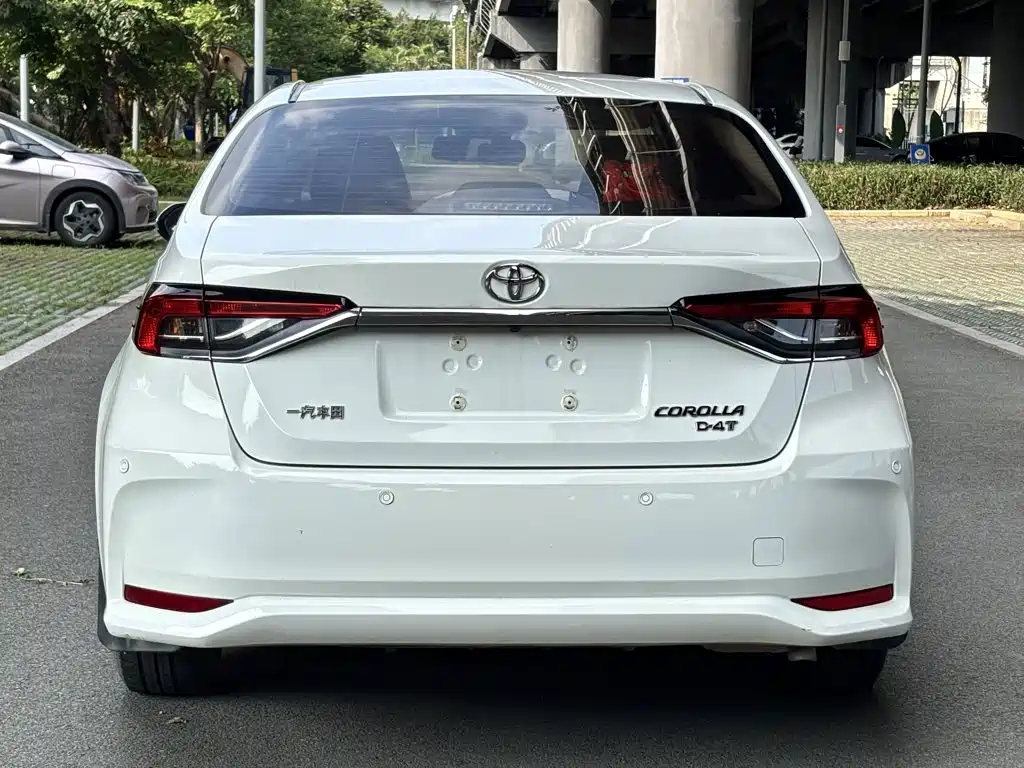 Toyota Corolla — миниатюра 6