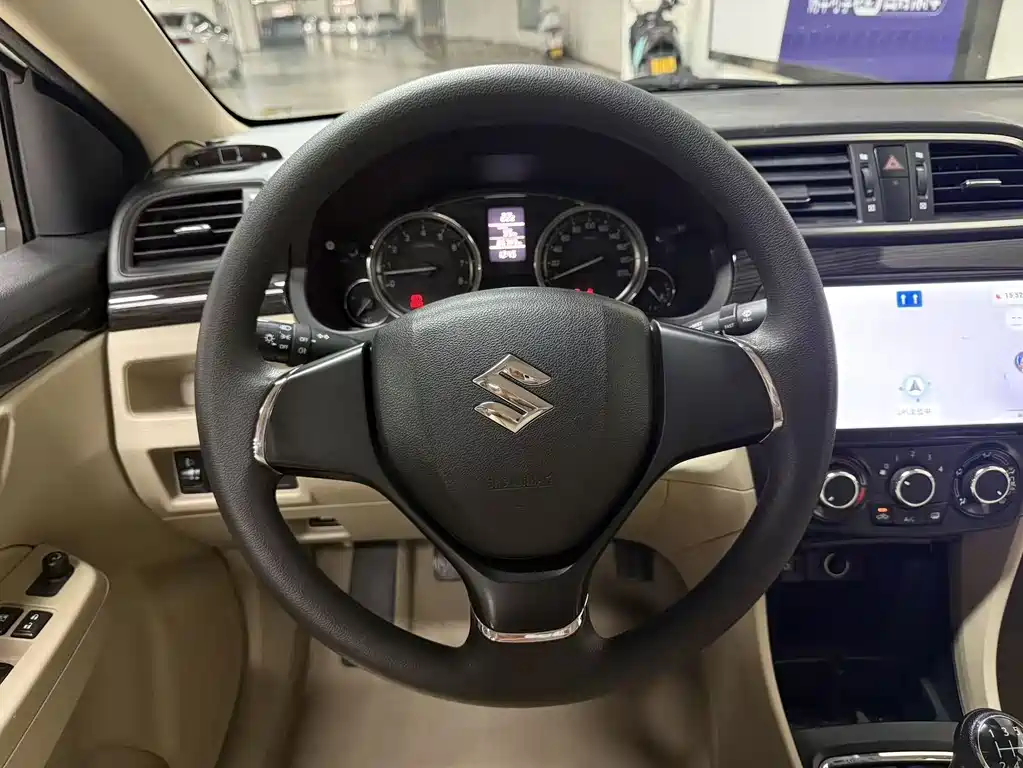 Suzuki Alivio — миниатюра 13