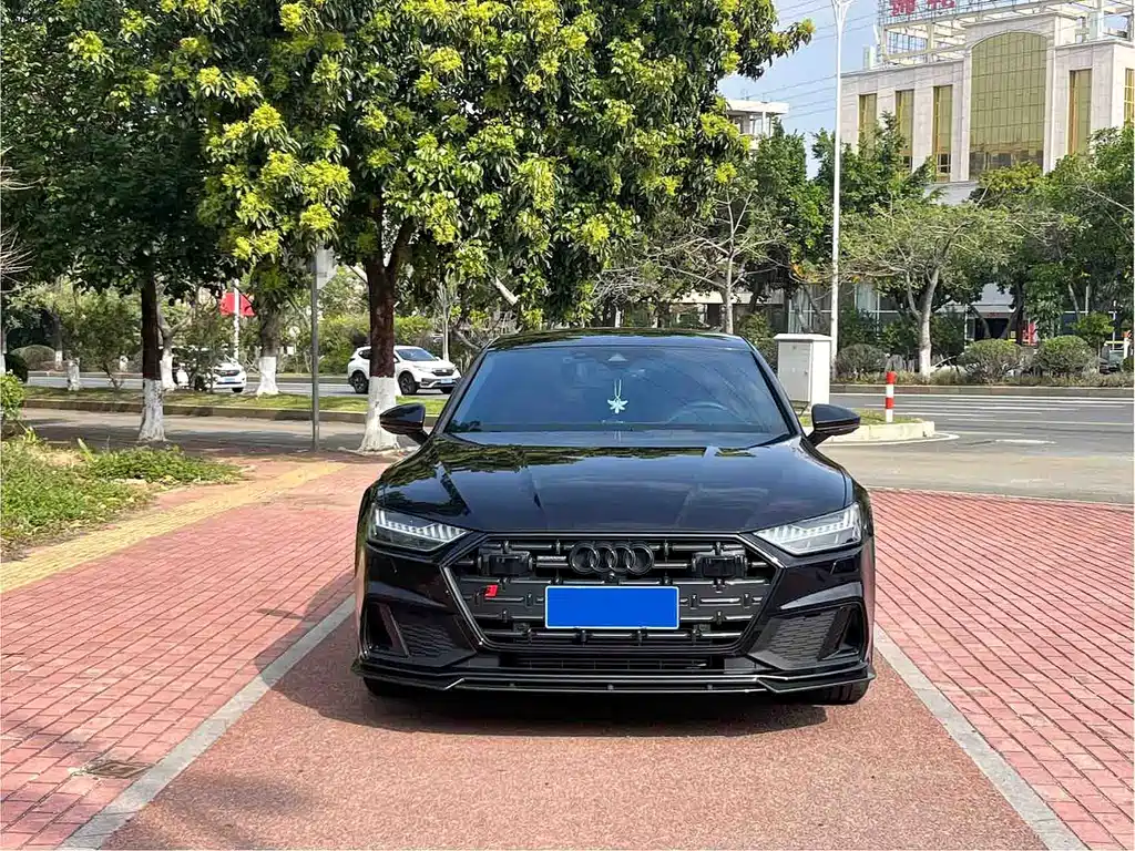Audi A7L 2024 45 TFSI quattro S-line