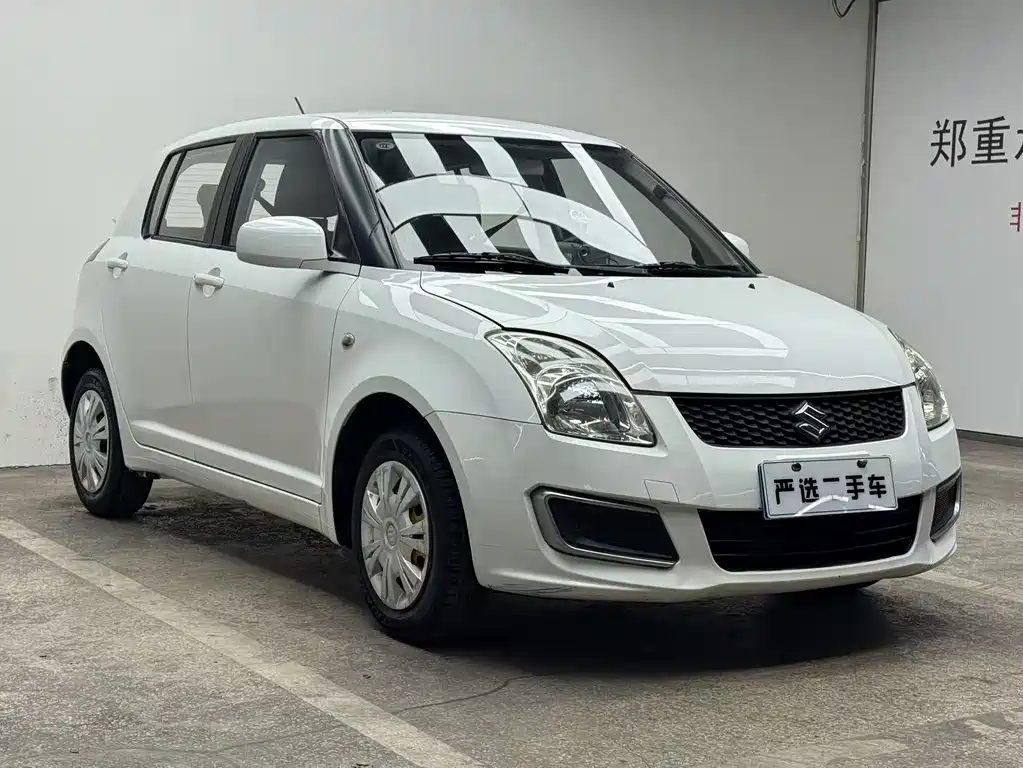 Suzuki Swift 1.3L Manual Value Edition, фото 3