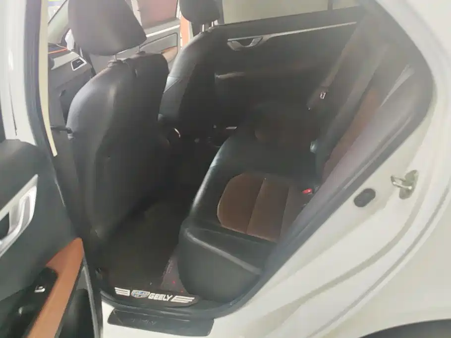 Geely Vision — миниатюра 11