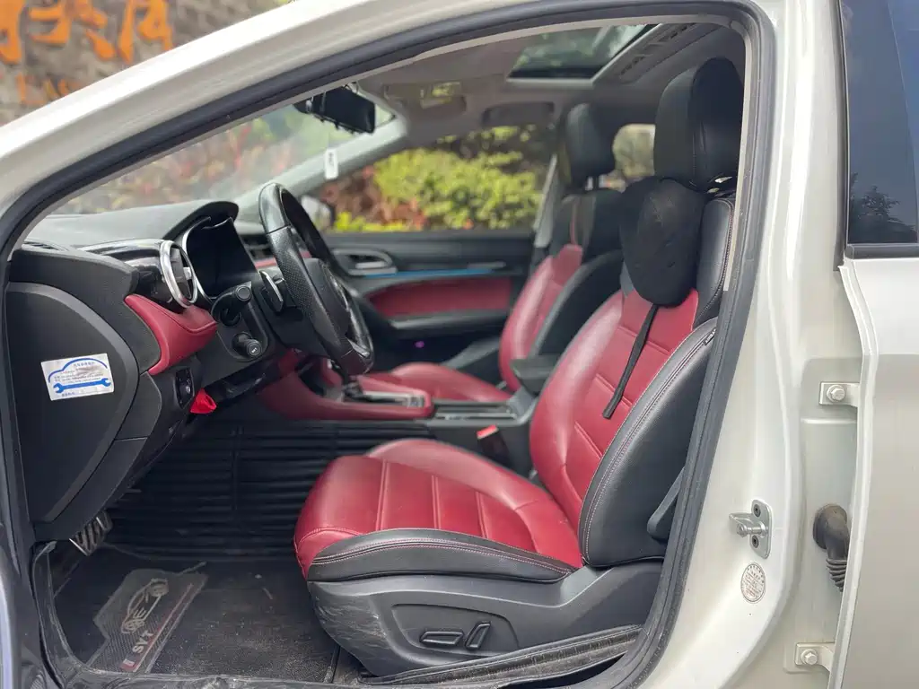 MG MG6 — миниатюра 3