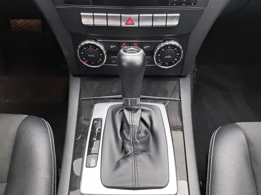 Mercedes-Benz C-Class — миниатюра 13