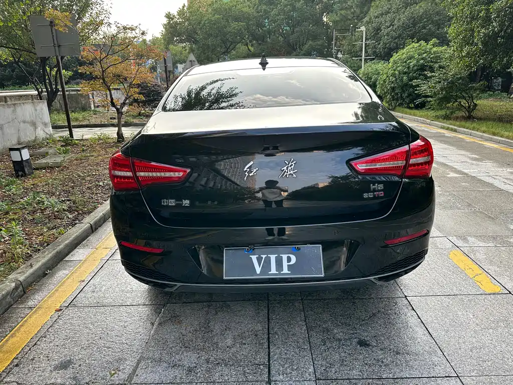 Hongqi Hongqi H5 — миниатюра 11