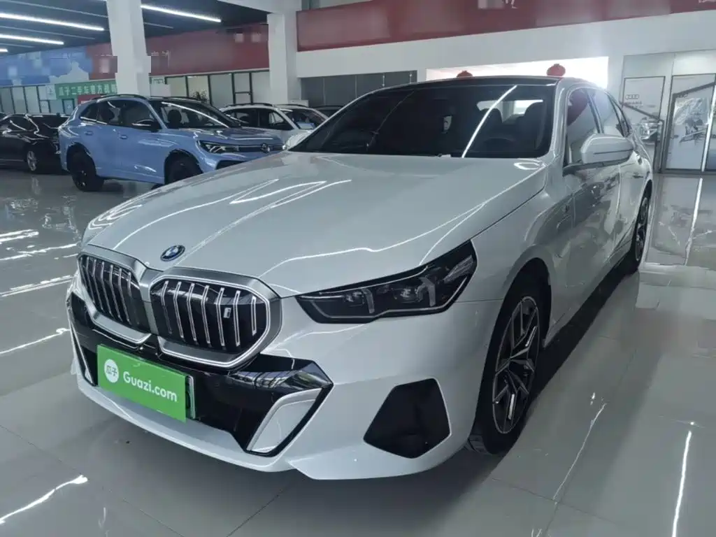 宝马i5 2024款 eDrive 35L M运动套装 2024