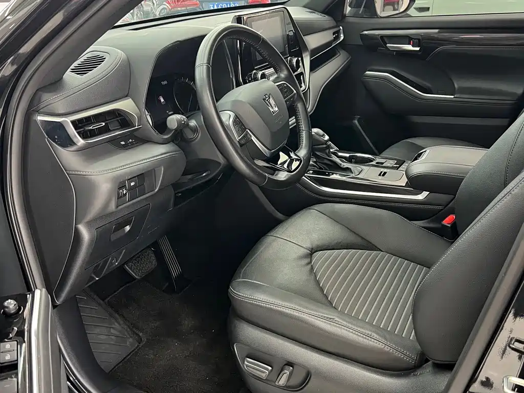 Toyota Crown Kluger — миниатюра 4