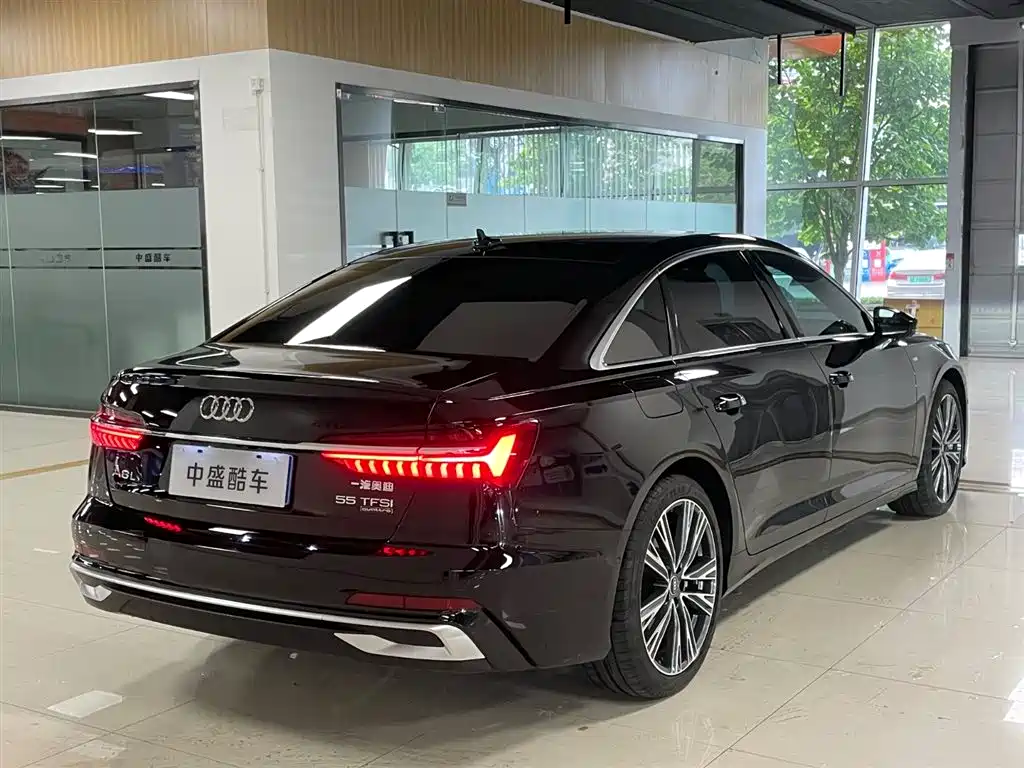 Audi A6L 2025 55 TFSI quattro Premium