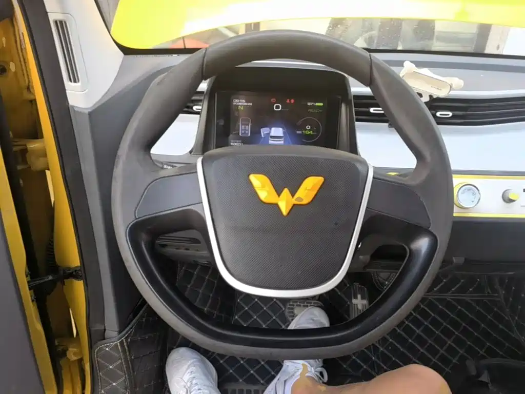 Wuling MINIEV — миниатюра 11