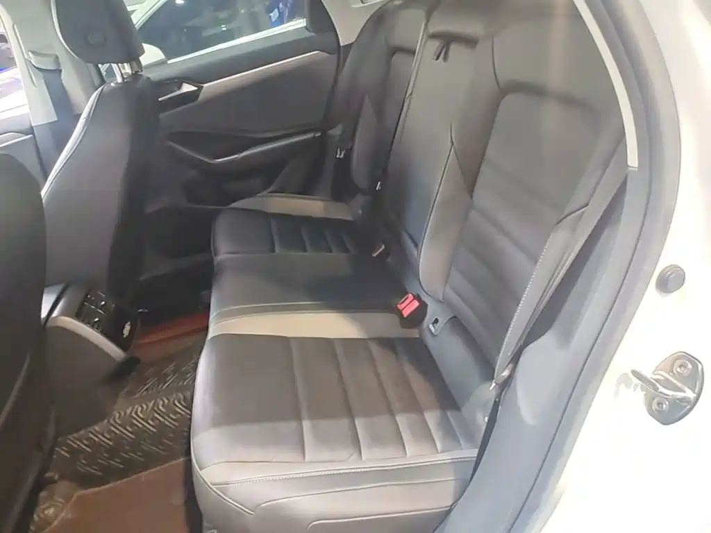 Volkswagen Sagitar — миниатюра 17