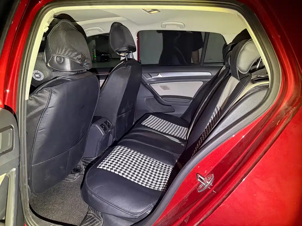 Volkswagen Golf — миниатюра 7
