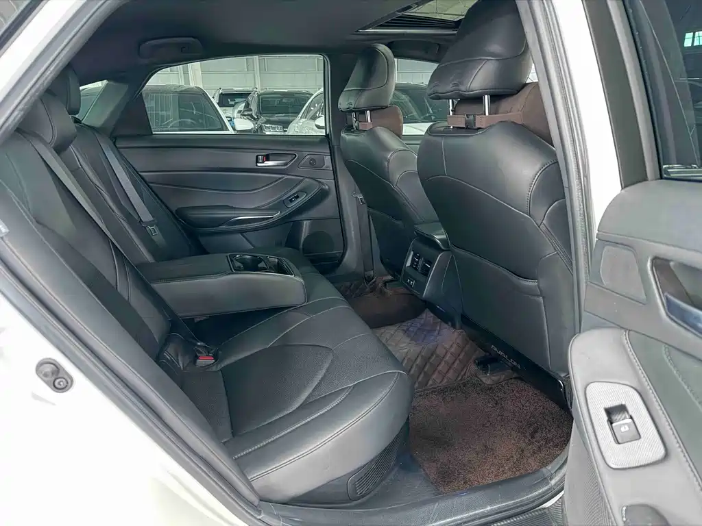 Toyota Avalon — миниатюра 16