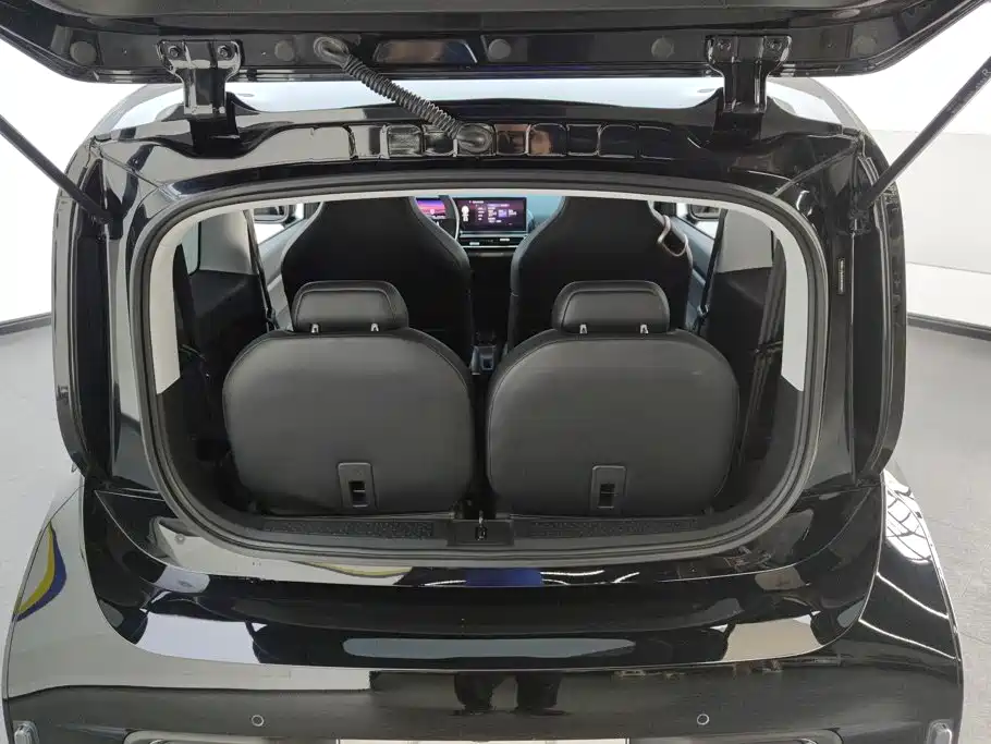 Baojun KiWi EV — миниатюра 4