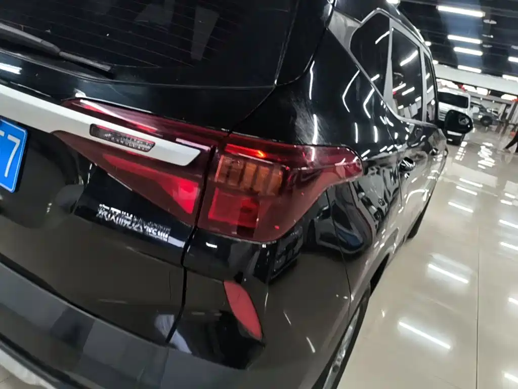 Kia KX3 — миниатюра 8